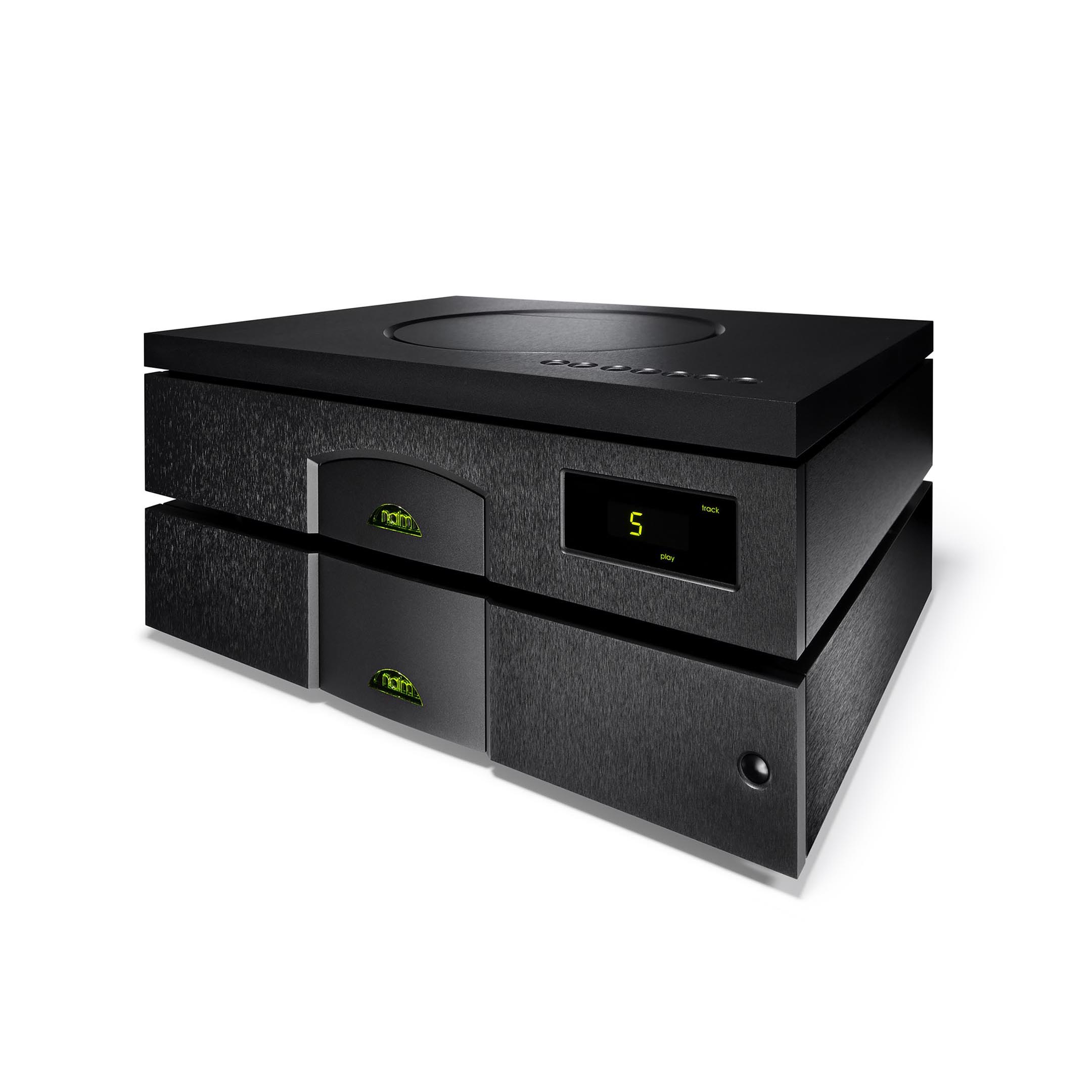 RS372_cd555-555ps_front-3-4-lpr