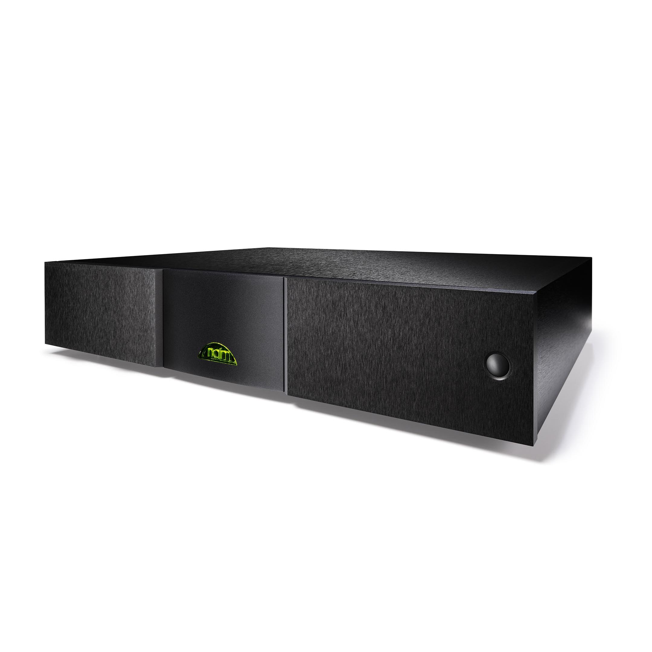 RS689_555ps_front_3-4-lpr